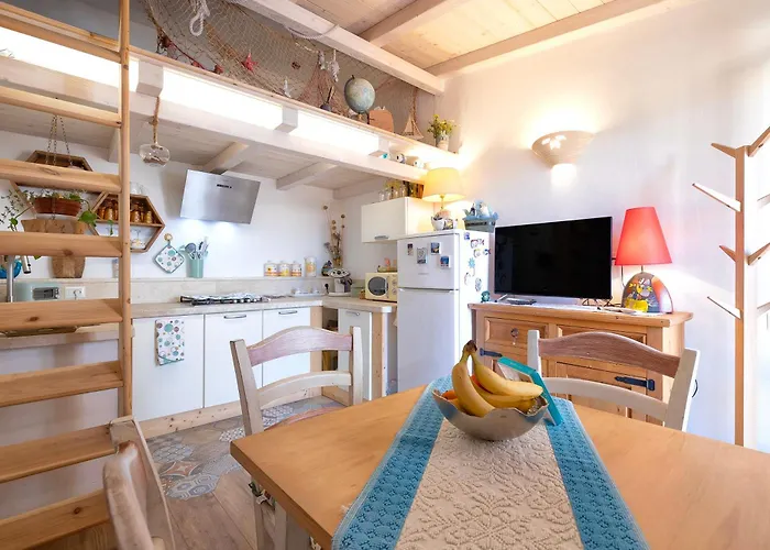 Perla Marina Isola Rossa (Sassari)